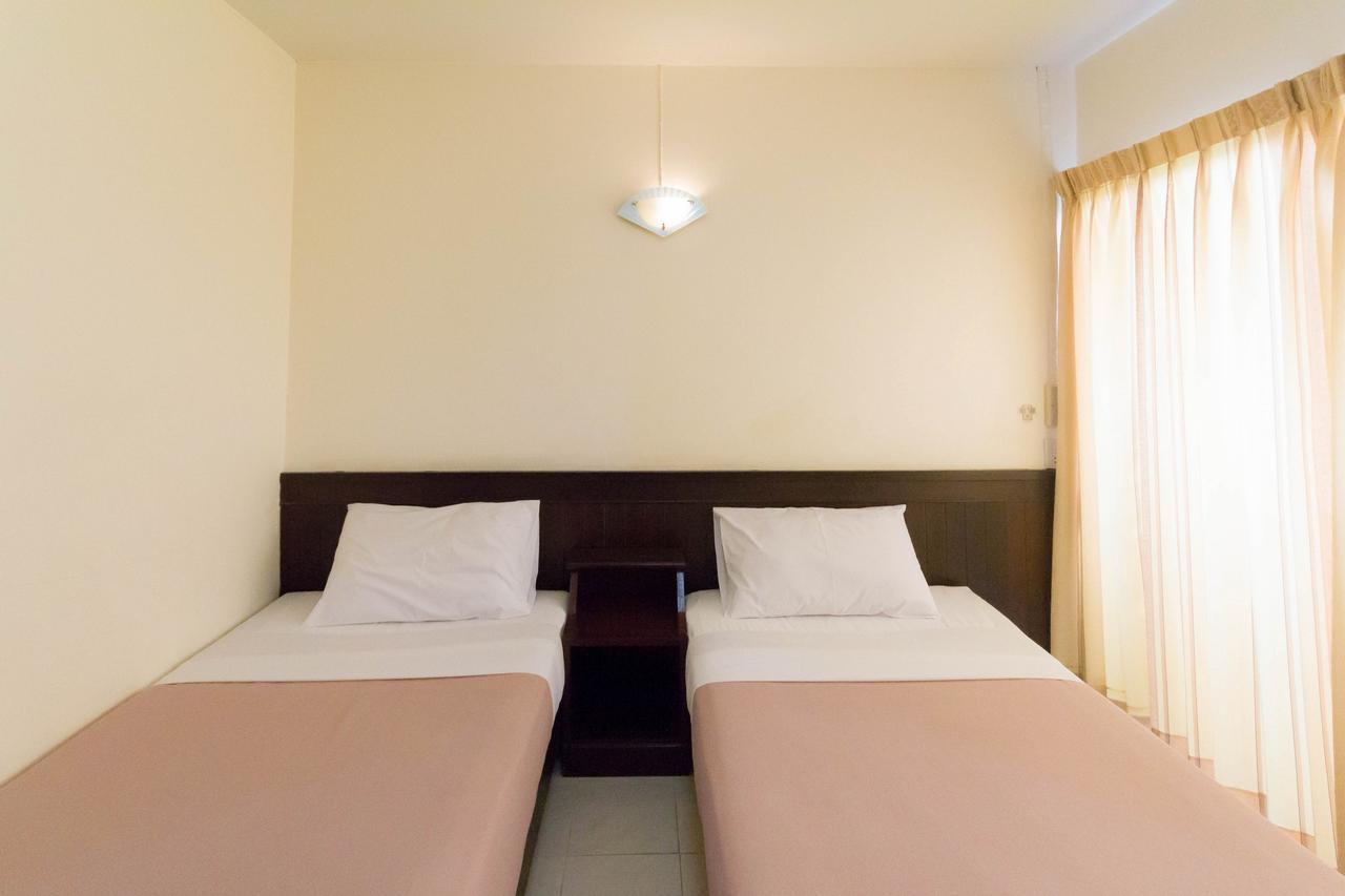 Mont Talay Hotel Prachuap Khiri Khan Exteriör bild